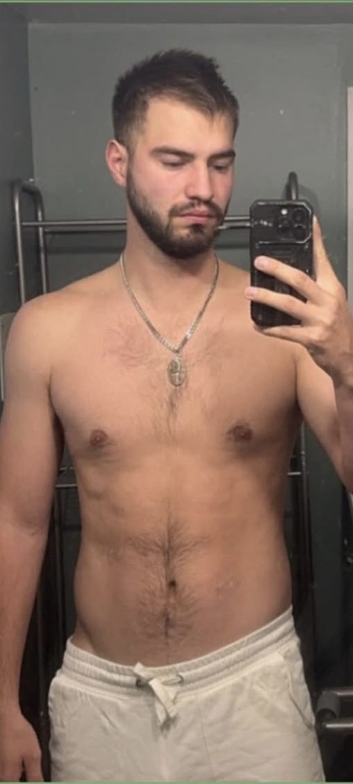 Daniel L. before starting coaching with HupsFit